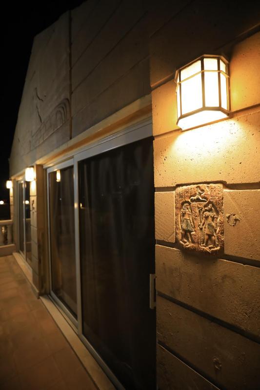 King Suite with Balcony image 2