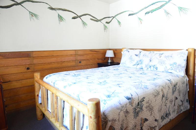 One-Bedroom Suite image 4