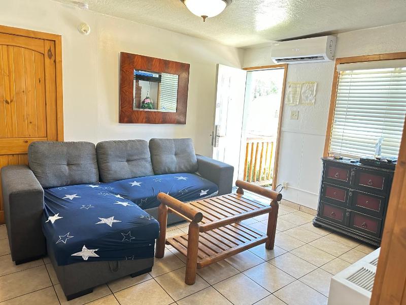 One-Bedroom Suite image 2