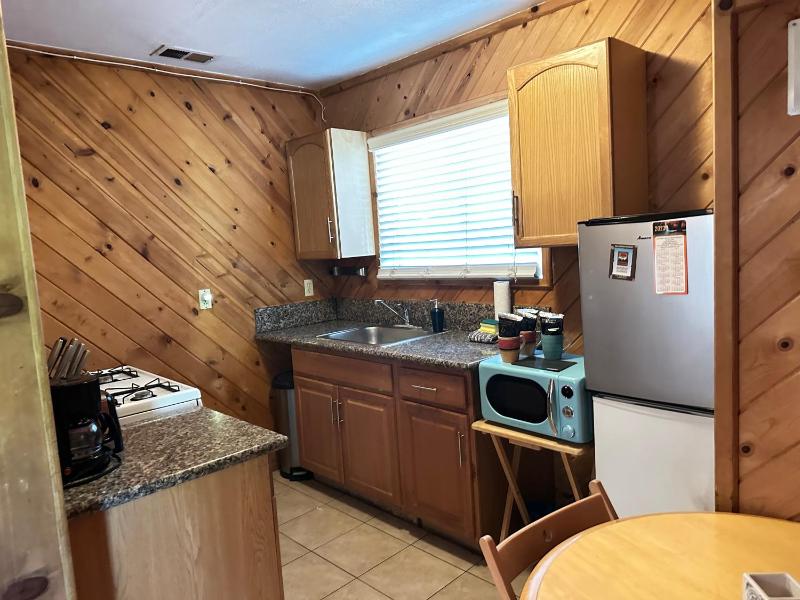 One-Bedroom House image 4