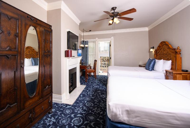 Horton Grand Hotel - image 7