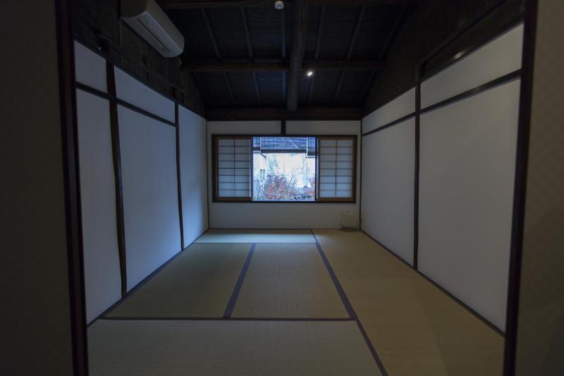 Shirafuji-an Modern Private Machiya in Central Kyoto - image 16