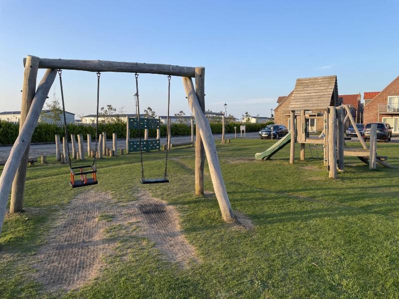 Wren Cottage - Part of the The Bay Filey Holiday Village with pool gym and direct beach access pub restaurant tennis and meadows walks - image 36