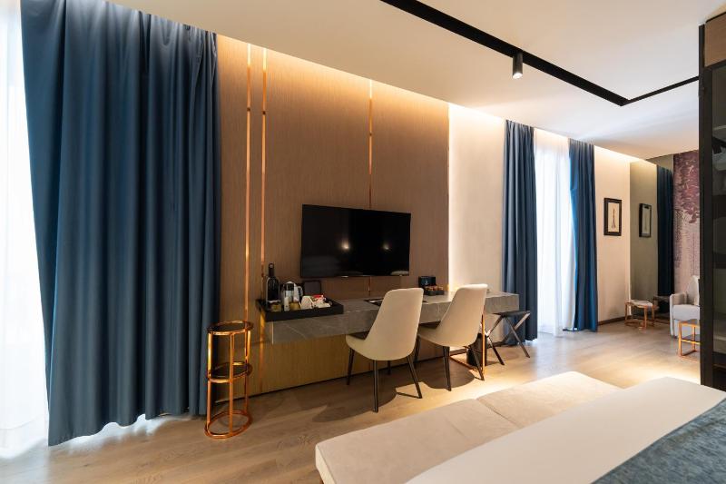Agra Suites - image 9