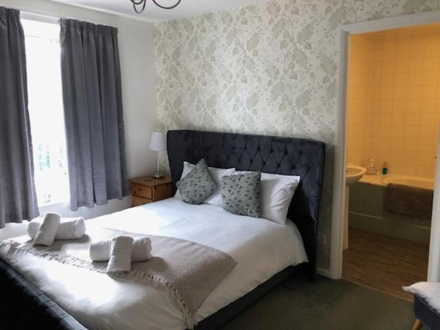 Double Room with Private Bathroom image 4