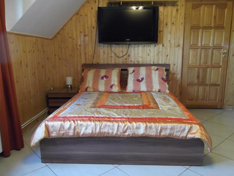Deluxe Double Room with Balcony image 4