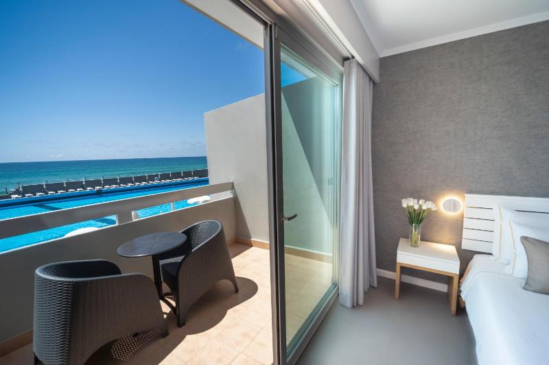 Twin or Double Room with Pool View and Balcony image 4