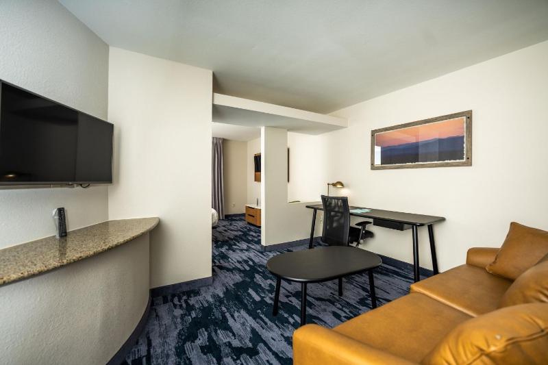 Executive King Suite image 4