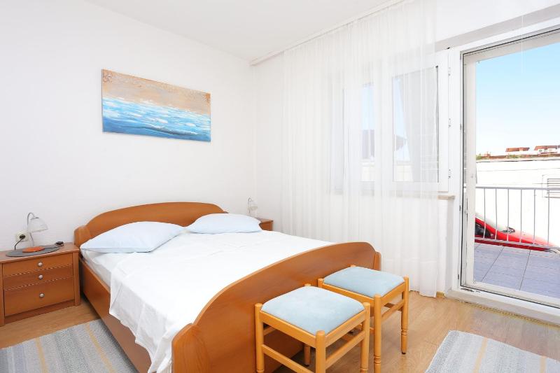 Apartments by the sea Baska Voda Makarska - 21774 - image 15