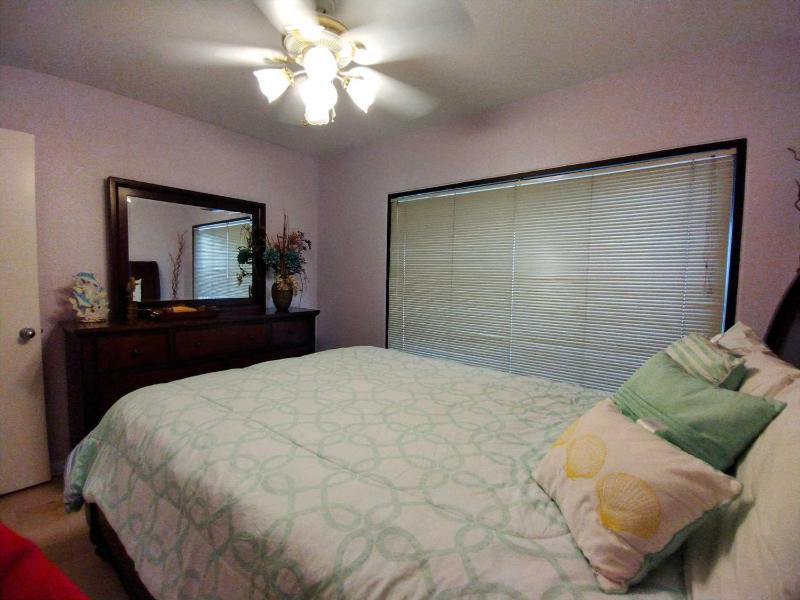 Landfall Towers 71 Condominium Condo - image 10