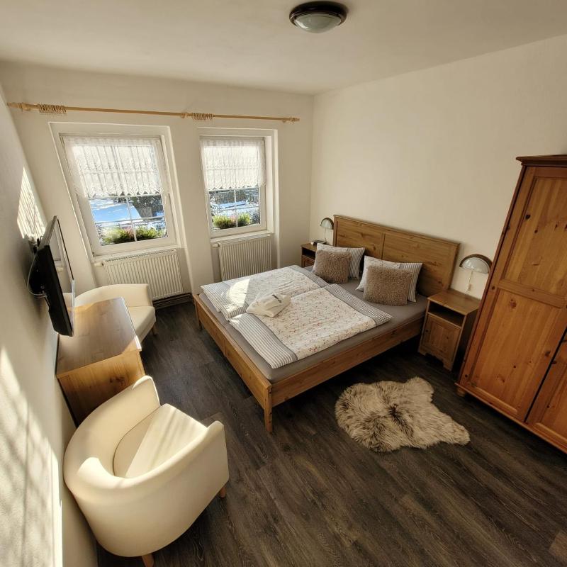 Double Room image 1