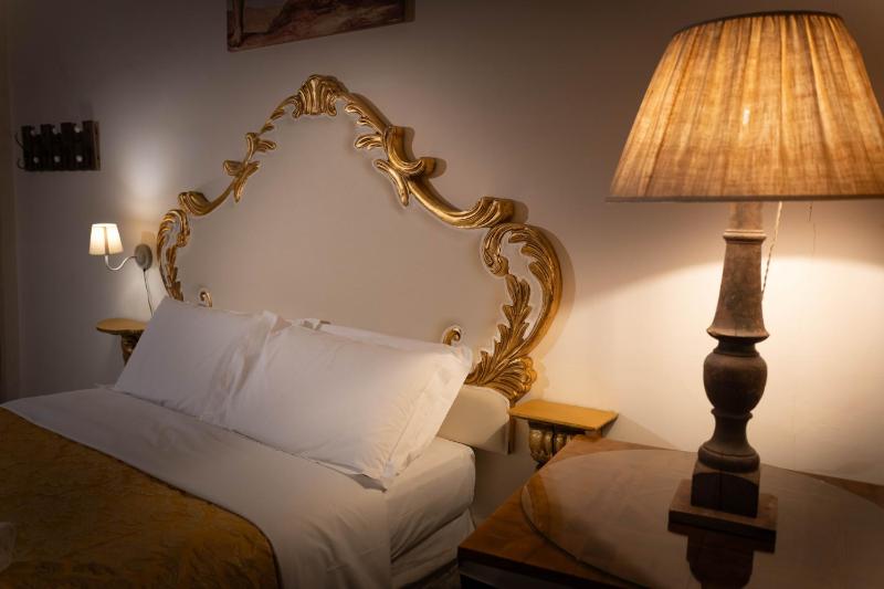Comfort Triple Room image 4