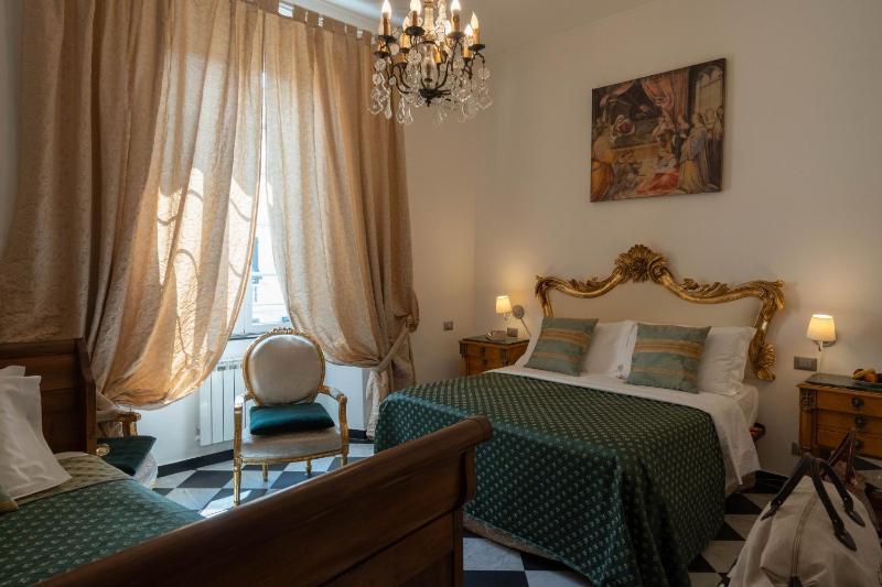 Standard Triple Room image 1