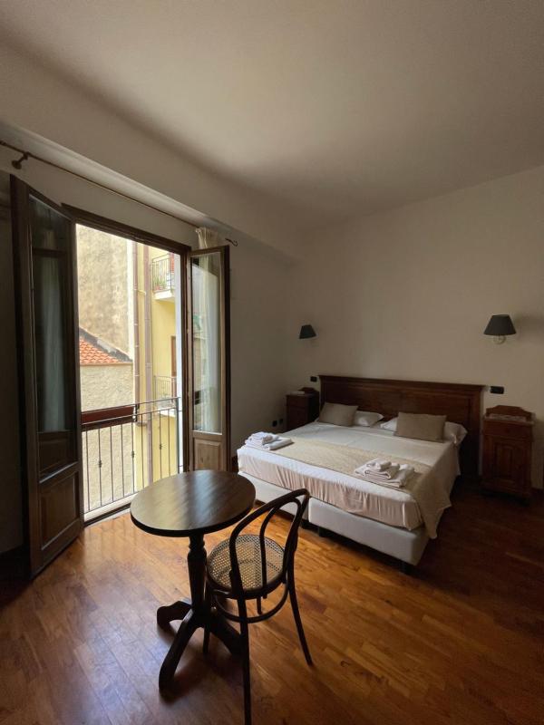 Hotel La Piazzetta - image 10