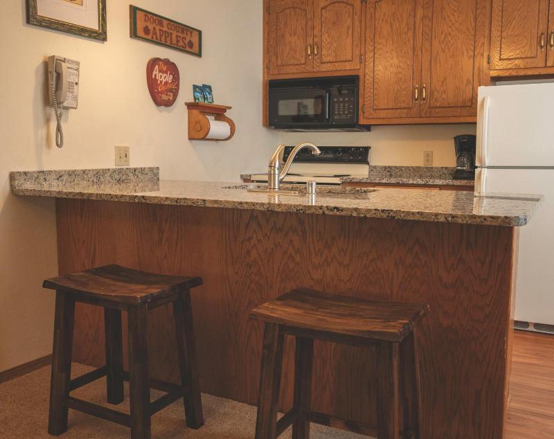 Suite with Hot Tub image 3