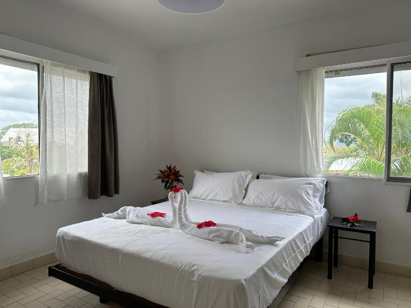 Coconut Palms Resort & Diamond Casino - image 6