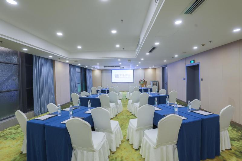 Pagoda Design Hotel Hangzhou Center West Lake - image 16