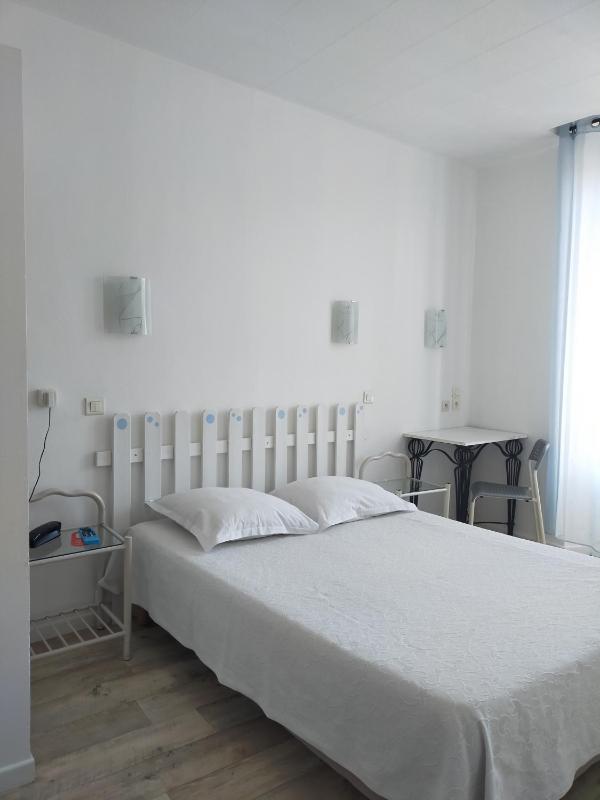 Au Nouvel Hôtel - image 24