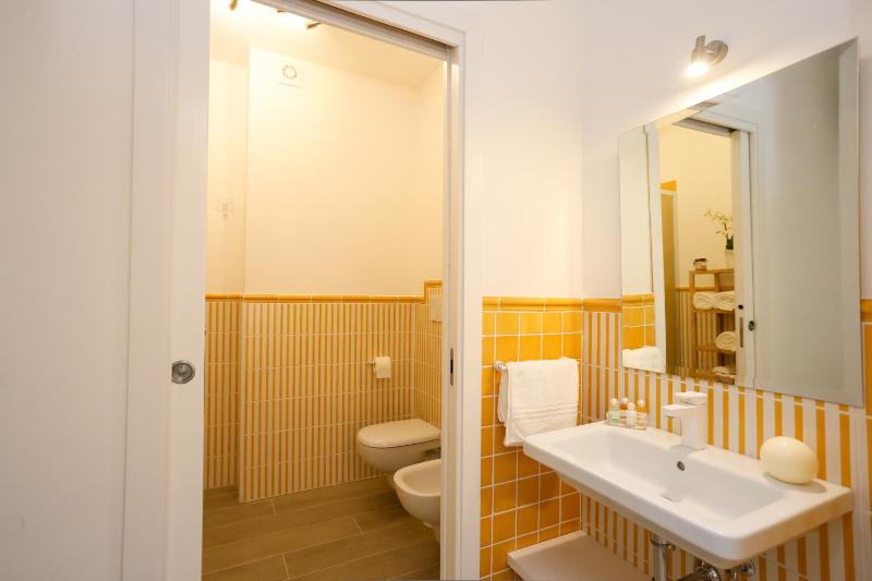 Deluxe Double or Twin Room with Garden View image 4