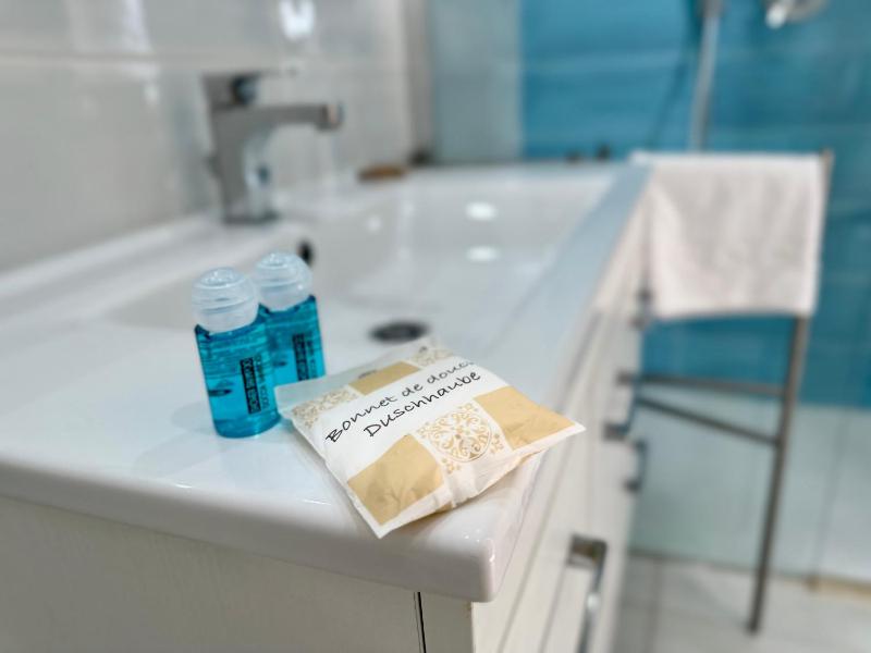 Standard Double Room image 4