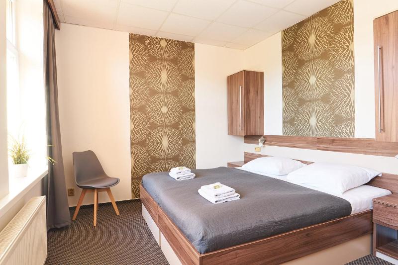 Two-Bedroom Suite with AC image 1
