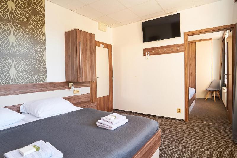 Two-Bedroom Suite with AC image 3