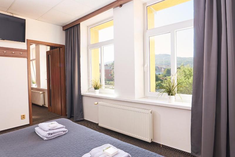 Two-Bedroom Suite with AC image 4