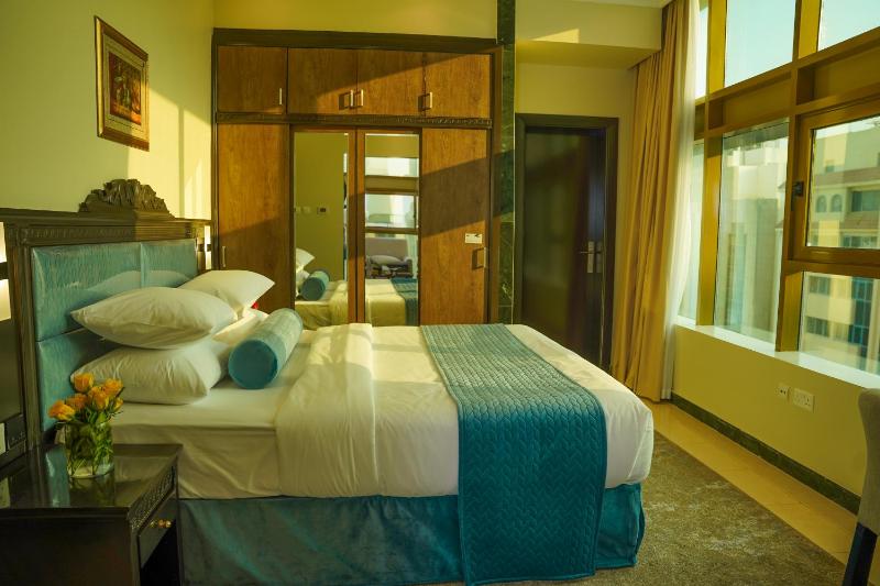 Executive Suite image 4