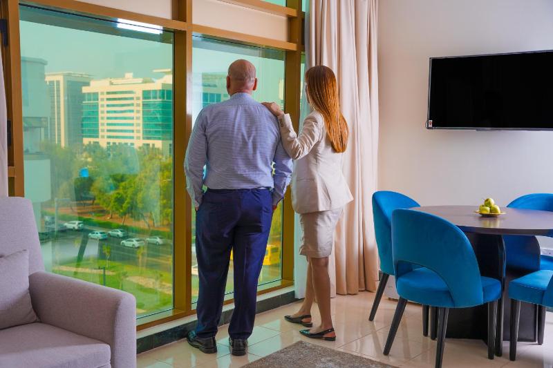 Executive Suite image 3