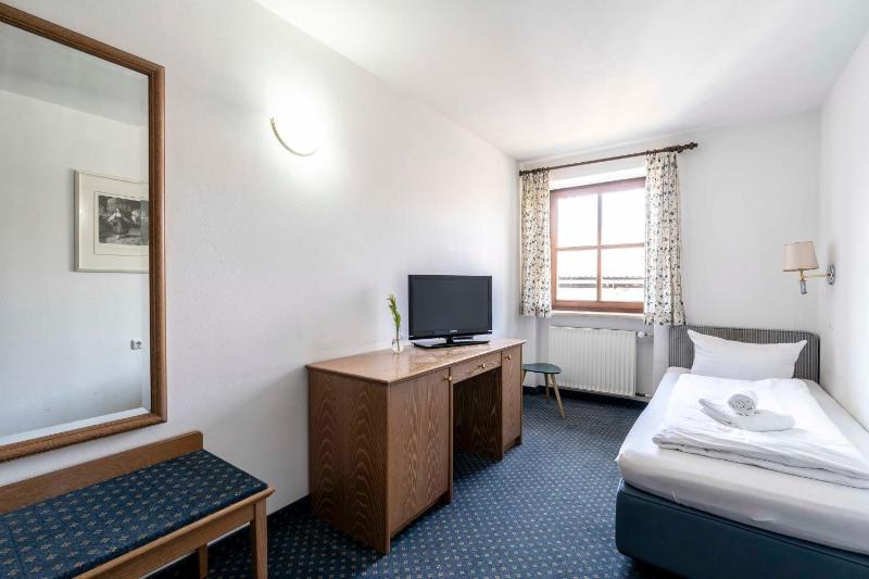Single Room image 1