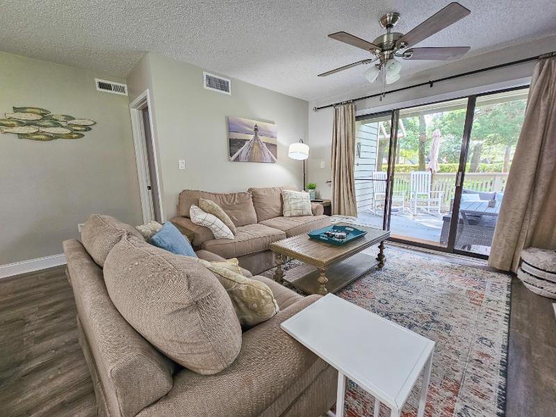 8C West Hyde Park villa - image 6