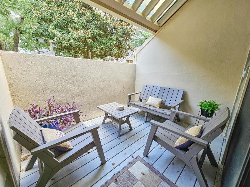 8C West Hyde Park villa - image 30