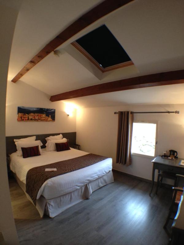 King Room image 1