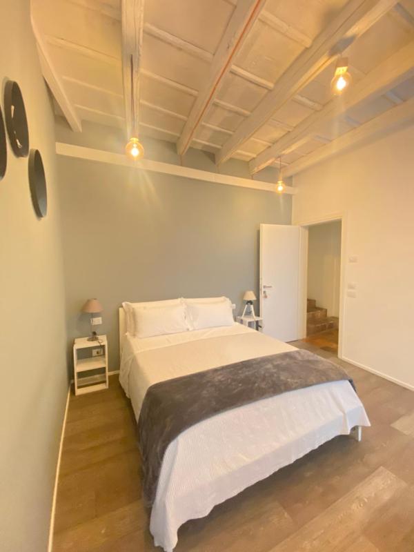 Deluxe Room image 3