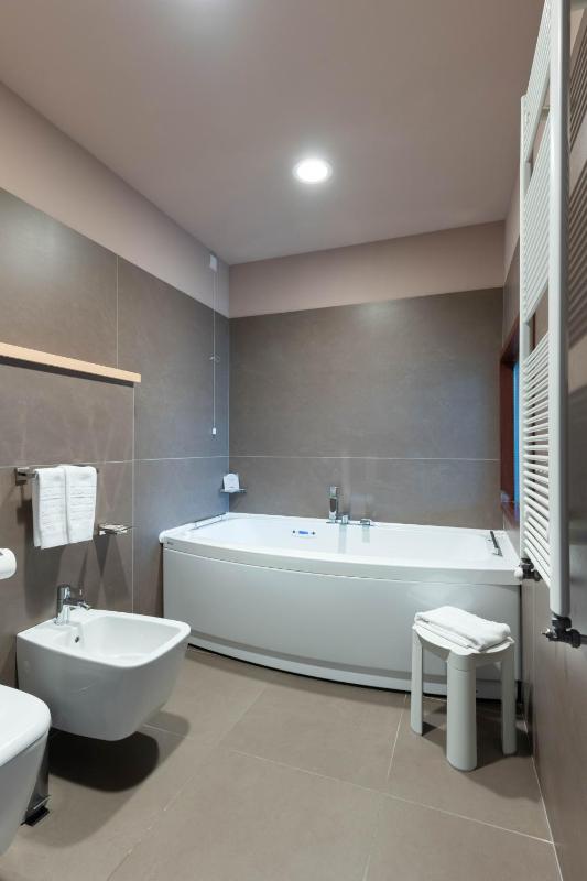 Suite image 3