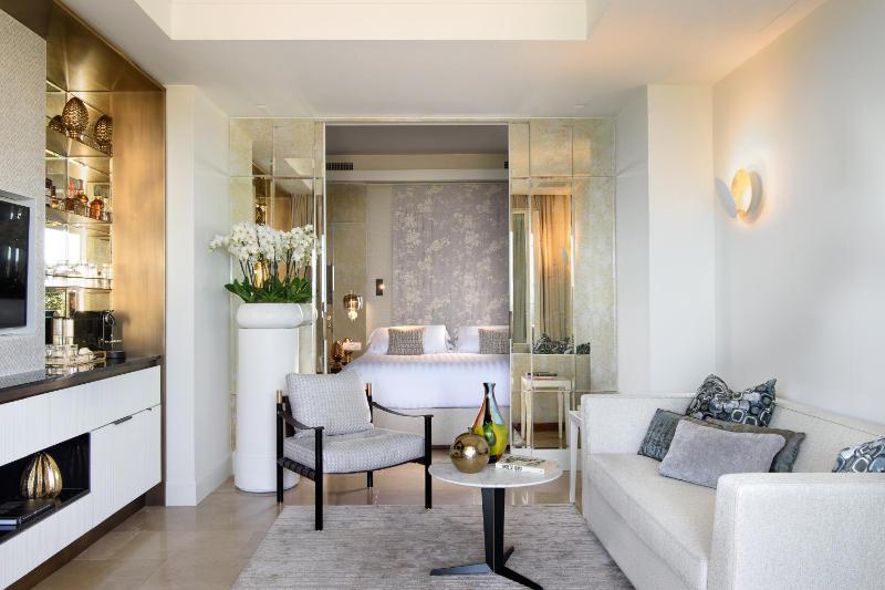 Studio Suite Sea View image 1