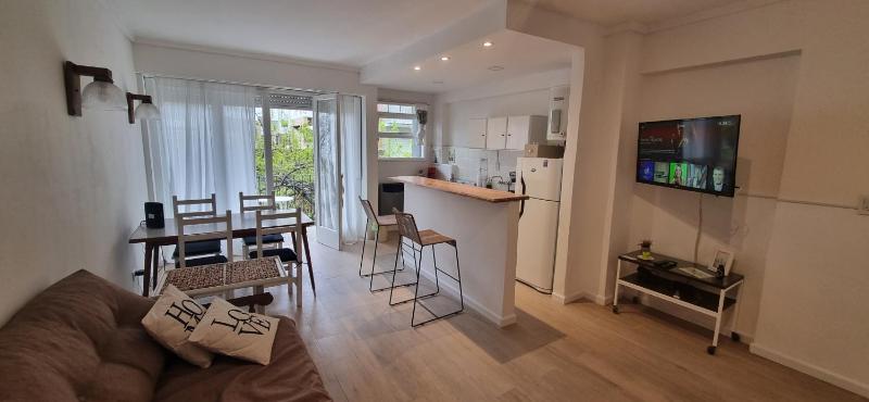 Depto 2 Ambientes 55M2. Balcon a la Calle Images