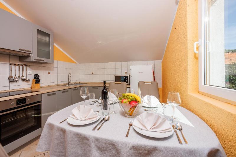 Apartment Davor - image 18