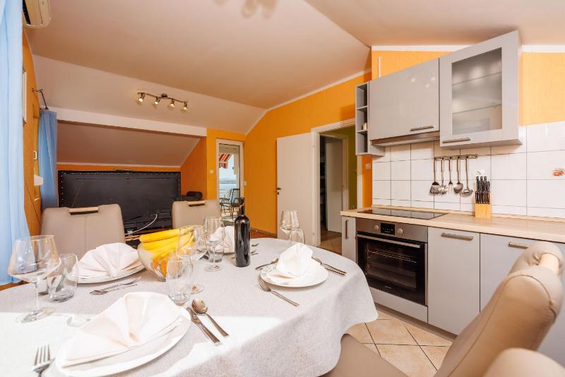 Apartment Davor - image 17