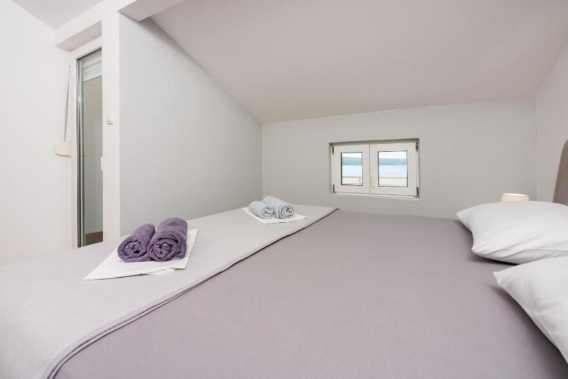 Apartment Davor - image 8