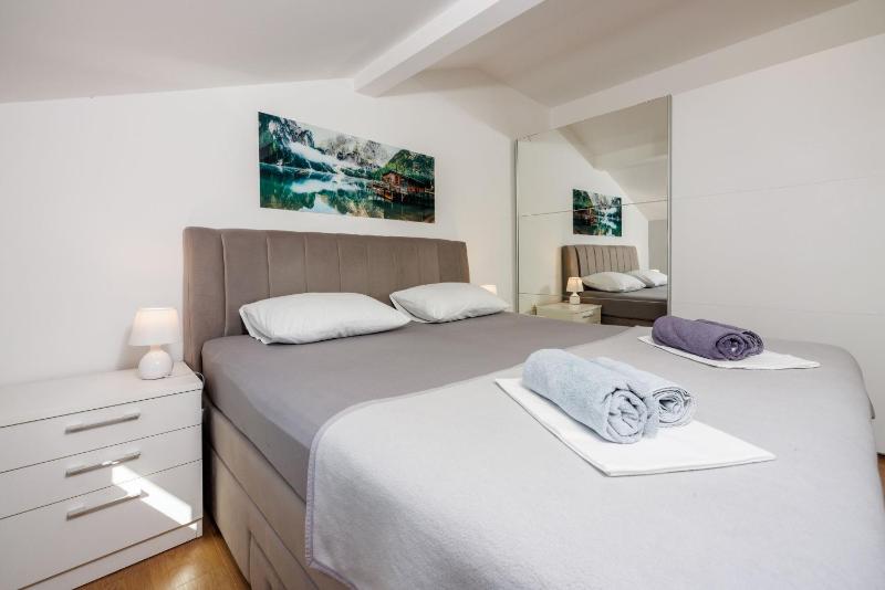 Apartment Davor - image 5