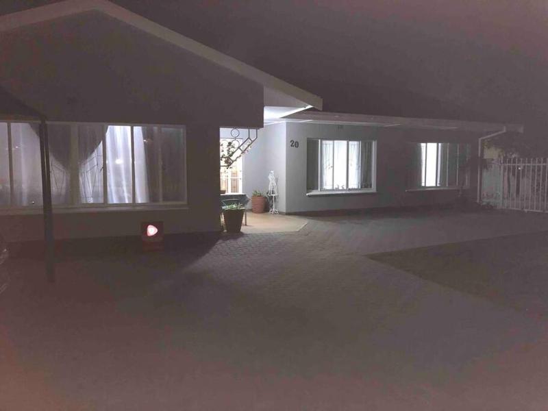 Fynbos Suite - image 7