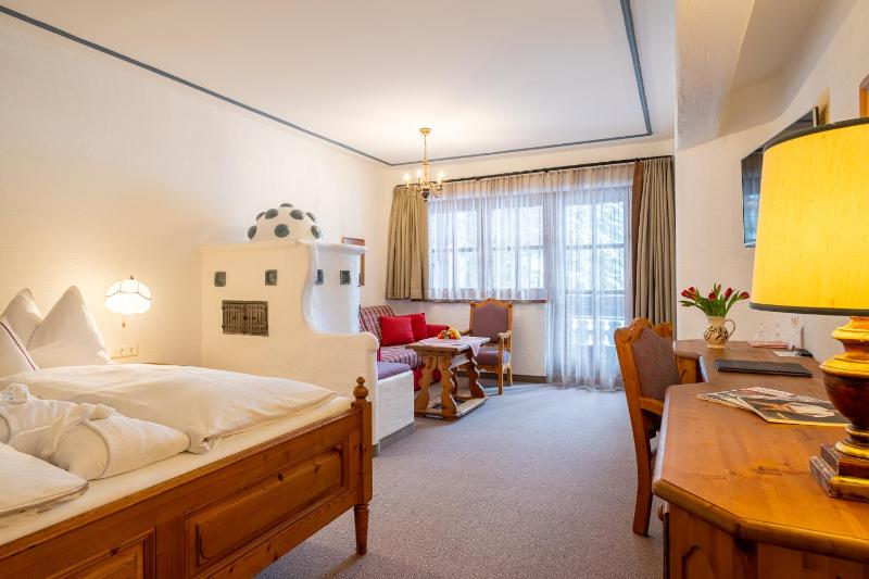 Superior Double Room image 1