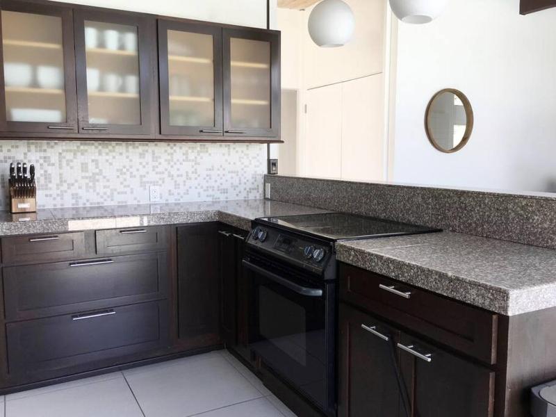 Live the Mid Mod Life at Mariposa Palms - image 25