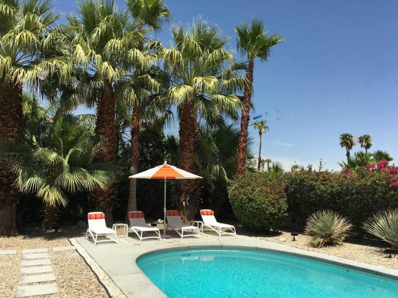 Live the Mid Mod Life at Mariposa Palms - image 47