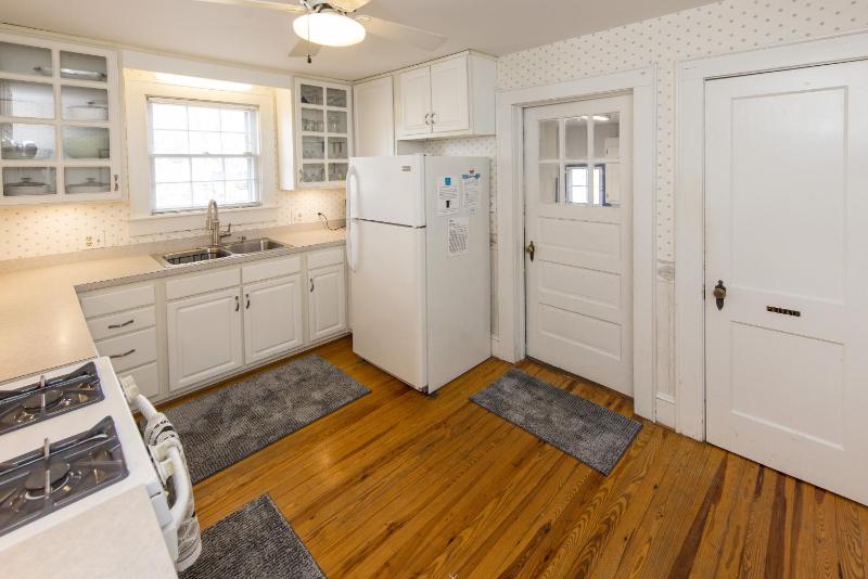 23rd Street White House - image 4