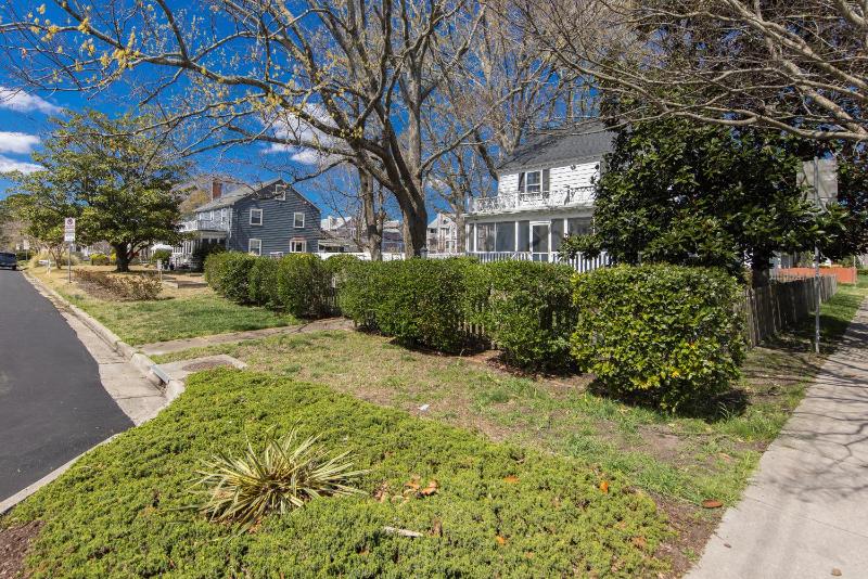 23rd Street White House - image 16