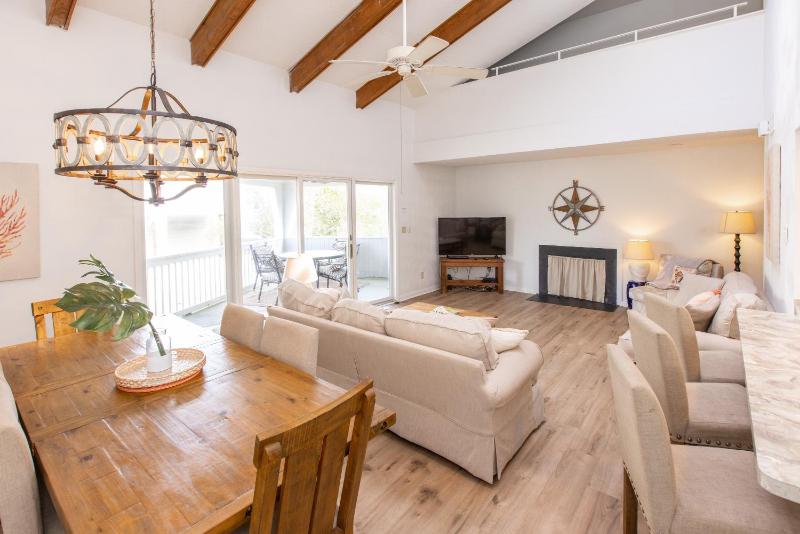 Coral Beach House - North End VB - image 24