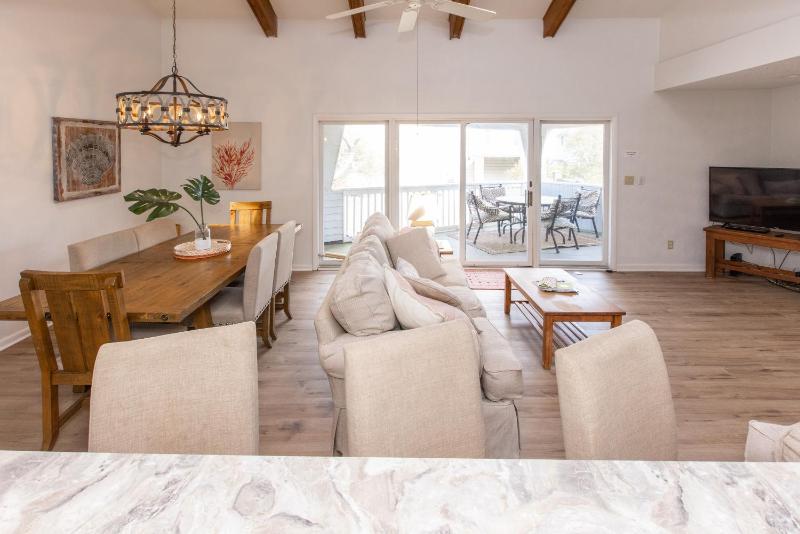 Coral Beach House - North End VB - image 26