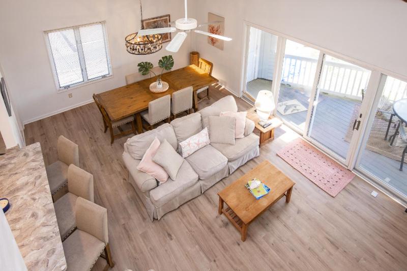 Coral Beach House - North End VB - image 8